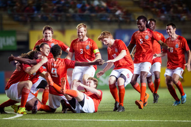 也揭示了在 也揭示了在